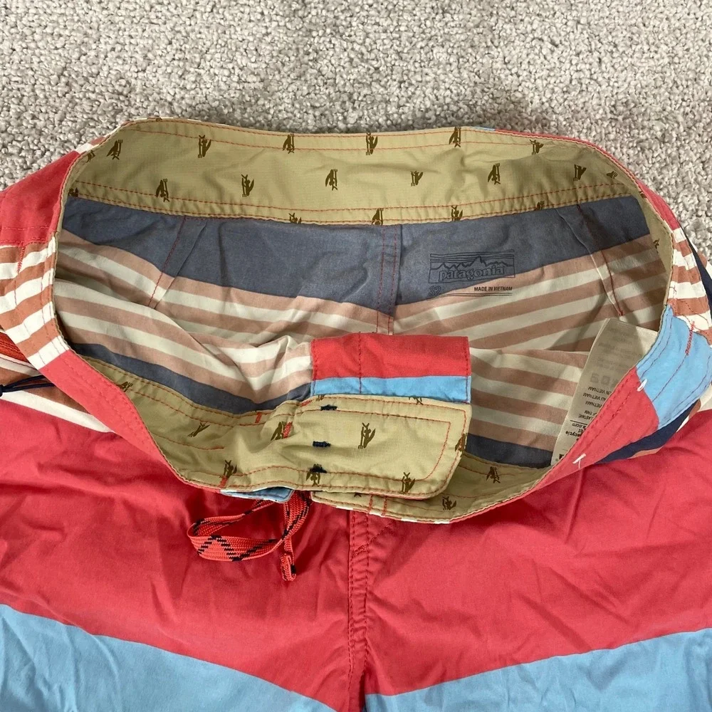 Patagonia Board Shorts Mens 32 Wavefarer Swim Trunks Striped Stretch 21